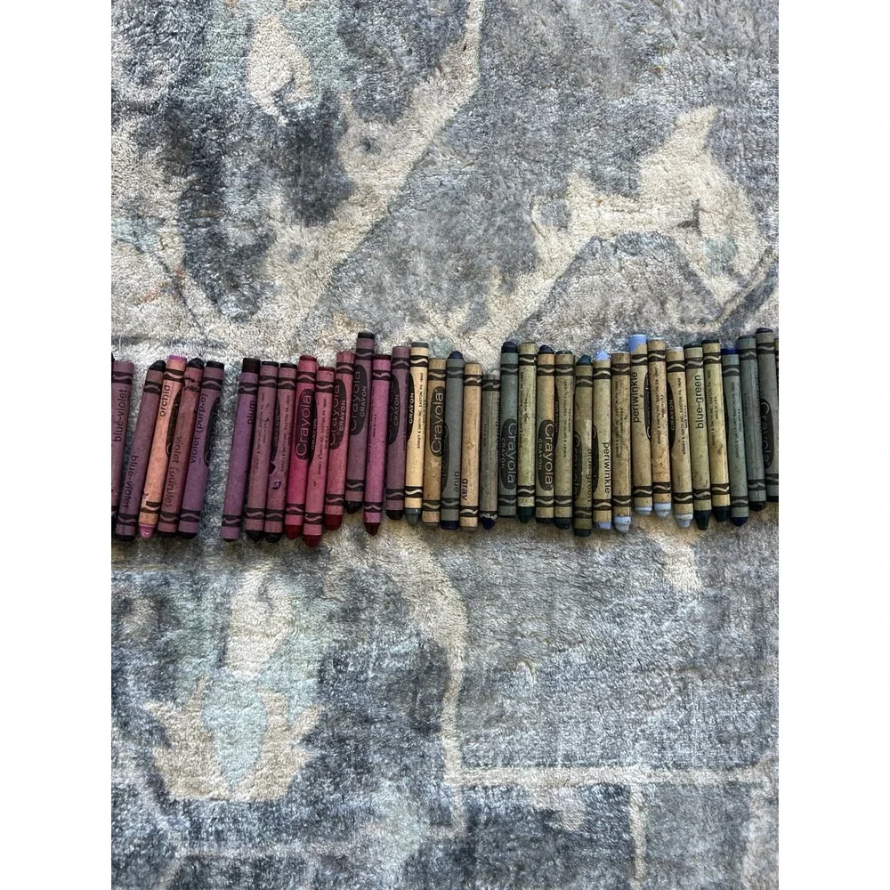 Huge Lot‎ of Vintage Crayola Crayons Retired Colors Binney & Smith Made In USA